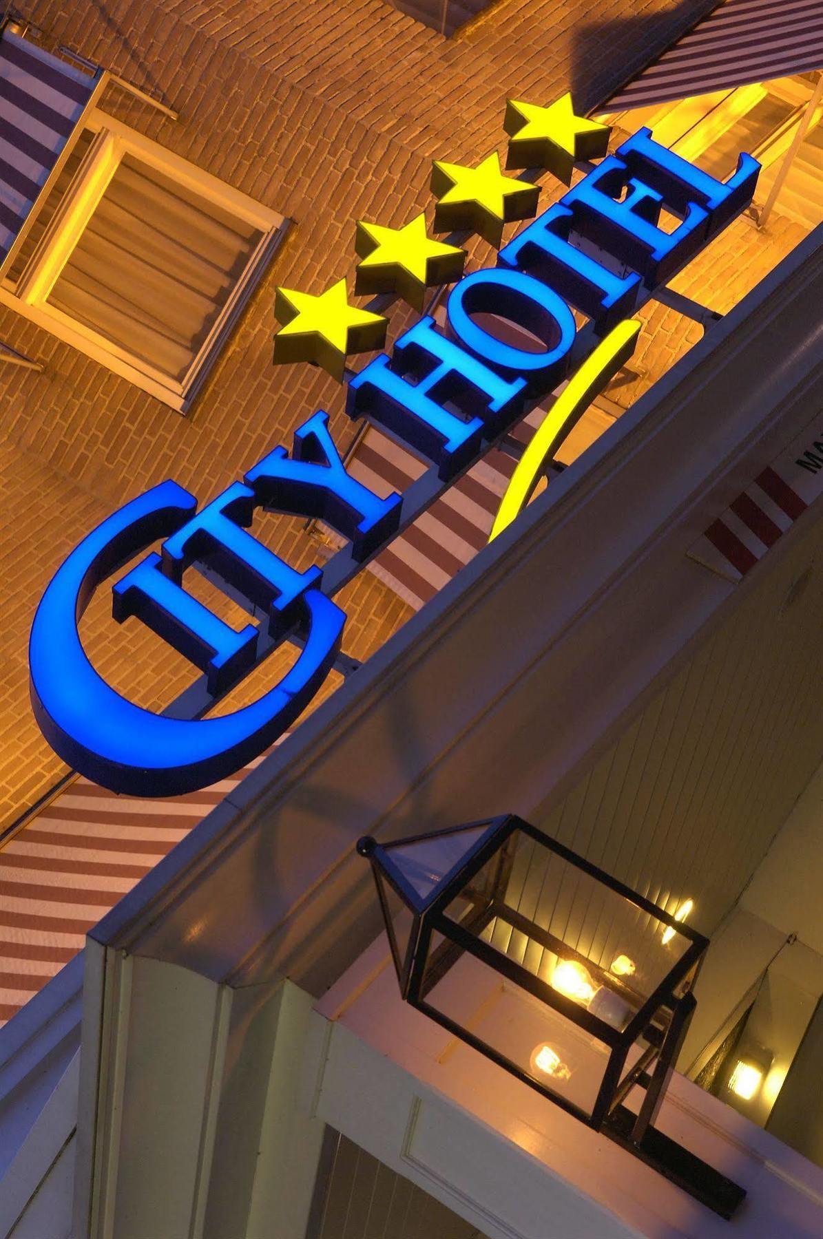 City Hotel Oss Luaran gambar